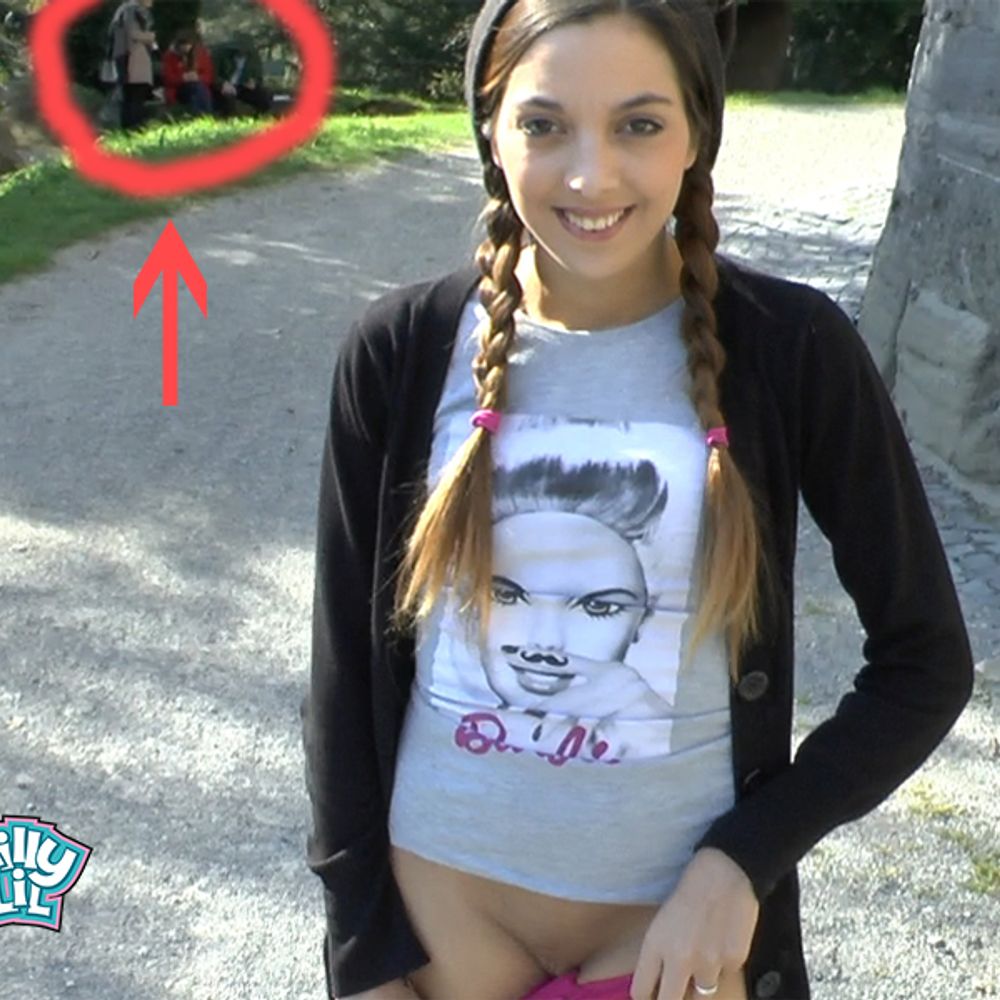 MEGA krass PUBLIC FACEFUCK fuer nen 10ner OUTDOOR